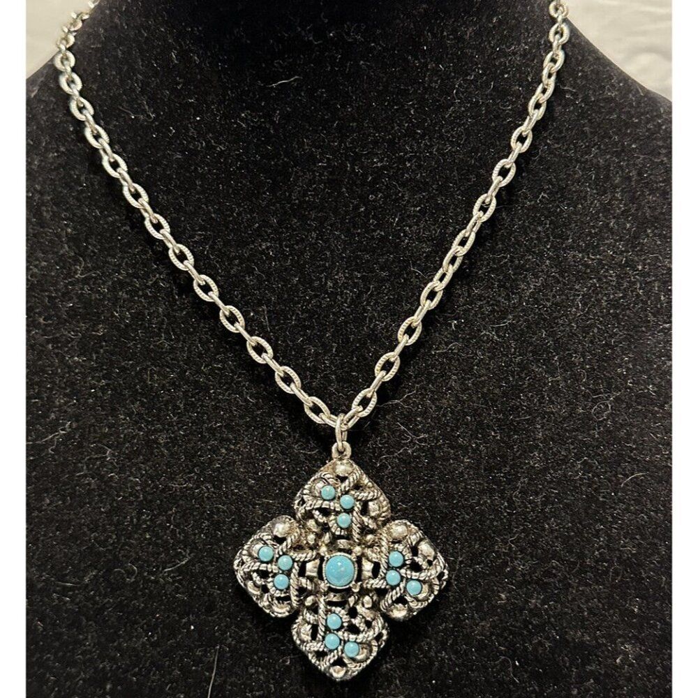 Vtg Avon 70s Sierra Faux Turquoise pendant Statement  Necklace 24” Long Silver